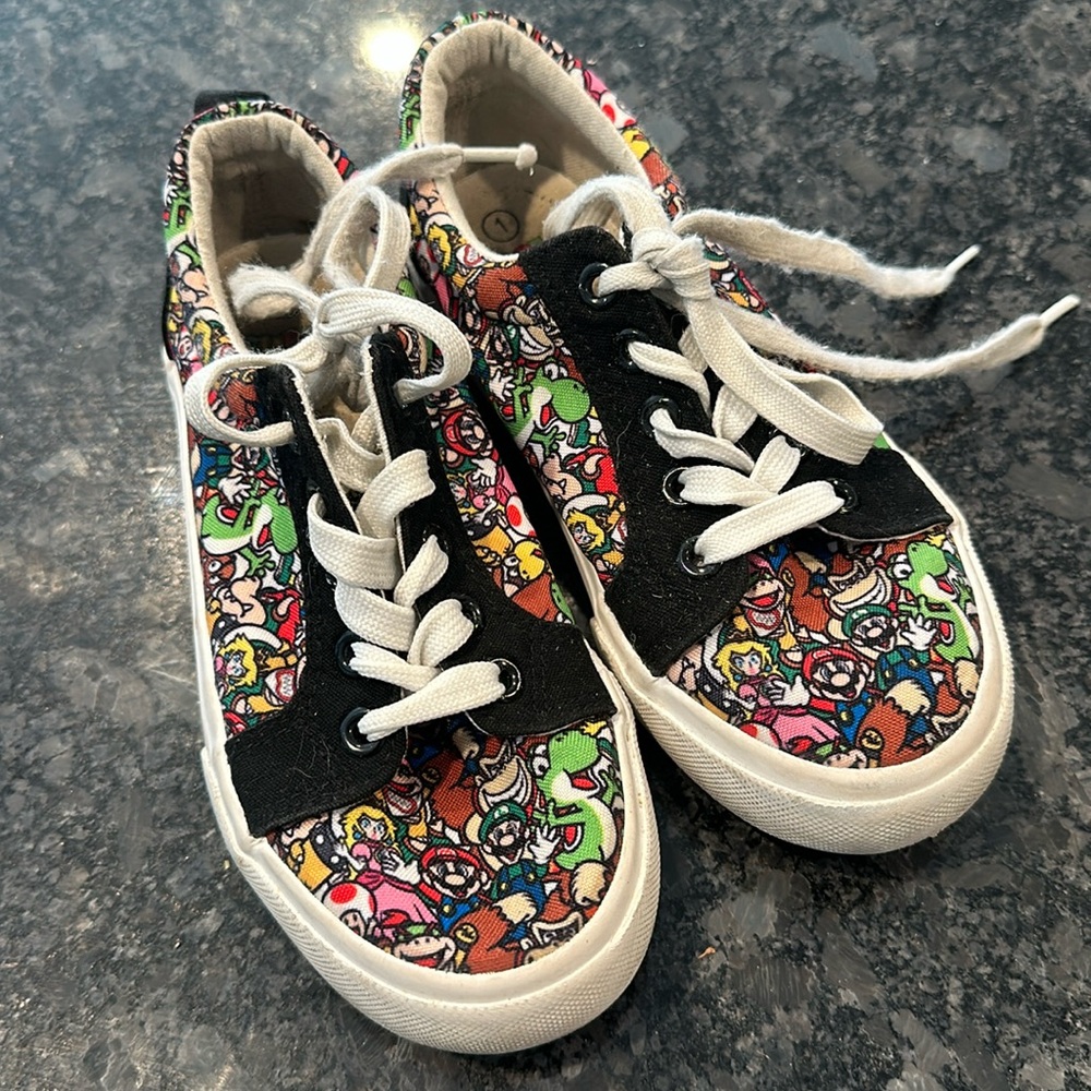 Mario low tops